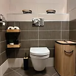 Ve Dvore S Vlastni Saunou * Kutná Hora