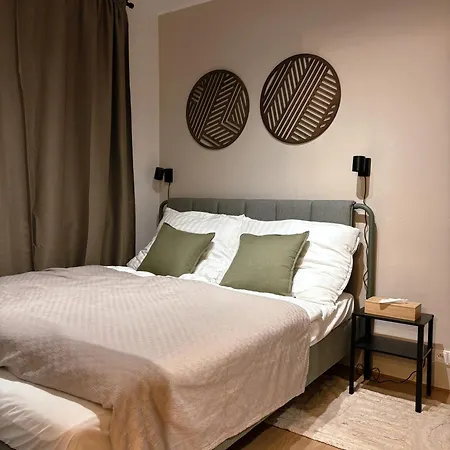 Ve Dvore S Vlastni Saunou Apartament *