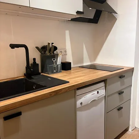 Ve Dvore S Vlastni Saunou